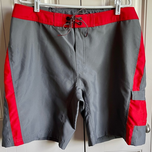 THE NORTH FACE Men Swim Trunks - Picture 1 of 5